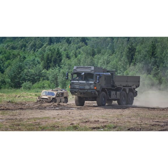 BAHNA 2024 - Lehké útočné vozidlo Flyer 72 4x4 ve verzi Heavy Duty a Rheinmetall MAN HX v akci - fotokredit Petr Růžek